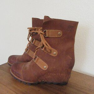 SOREL Joan Of Arctic Wedge Mid Brown Leather Laced Booties Women's Size 8